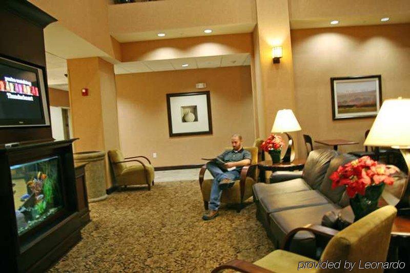Hampton Inn And Suites San Antonio Airport Interior photo